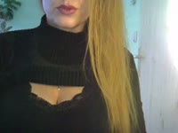 Geef je aan mij over
Je hoeft niet meer te denken
Ik zal voor je zorgen

Voor mij word je de perfecte slaaf
En zal ik je daar naar leiden
Voor ons en niemand anders
In veiligheid en diep vertrouwen

En ik zal je domineren
En ik zal je breken om je
daarna in liefde op te bouwen! ♥
Meesteres Kim