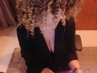 Good looking hot woman whit a nice body , horny from morning till evening, wanna play withe me? visit me soon , byee kissss