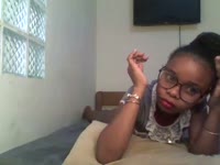 Hi, my name is Bella! I am an exotic girl with a little accent that makes everything nicer. I may not speak perfect French, but believe me, we will understand each other very well