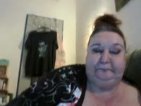 ik ben  een dame,echte MILF die dol is op aandacht en erop kickt als mannen op mijn lichaam geilen,met name jongemannen
die van rijpe vrouwen en zeker wel een mollige houd..Ik vind t dan ook echt heel spannend om een leuke chat met je aan te gaan,en sex ervaringen te delenuiteraard is t ook spannend met wat rijpere mannen,senioren benieuwd naar jullie verhalen,,,,wie weet kan ik daar nog iets van leren???ik ga NIET naakt voor cam,heb of een broekje of een bovenstukje/jurkje aanlaat immers wel wat te raden over terwijl,,,,hmmmm als je t verdient wel wat meer mag keuren van mijn rondingenBij een VIP sessie WIL IK N DILDO gebruiken als je er naar vraagt...NIET VERGETEN he???