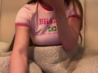 Ik ben een hele stoute dame die graag met jou op avontuur gaat.