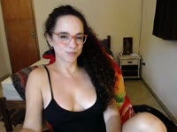 Hiii, I`m Elisa, a pretty girl from Rio de Janeiro who loves to get some good attention, I`m a good listener and owner of a crazy mind. I love talk (good english speaker), looove dance and explore myself. I have a lot of energy and I`ll love to spend it all