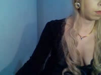 Ciao sono Stella - italiana e bisex, seducente e  con una passione per il gioco della mente e la provocazione sottile. Amo chi sa stuzzicarmi nel modo giusto, con intelligenza e rispetto.Sono qui per lavorare, quindi chiedo educazione e zero contrattazioni: so bene cosa offro e quanto vale! La masturbazione è riservata SOLO per il VIP. !NO ANAL, NO SQUIRT!Se sei italiano, preparati a lasciarti guidare dalla mia voce: tra Joi e seduzione mentale, ti porto dove vuoi... baci