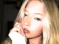 naughty cam girl AnjanetteGalpin