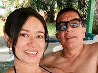 bedroom webcam ReneandAleja