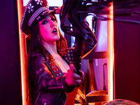 domina live sex cam CleodoraNoir