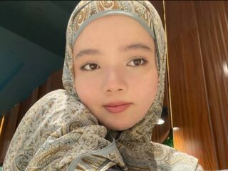 camgirl playing with sextoy AftonJira