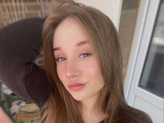 naughty cam girl masturbating with dildo AliceTrenton