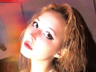 camgirl fingering pussy AlyonaMew