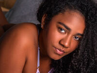 fingering cam whore AmaraRuiiz