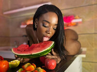 nude webcamgirl AmberVegga