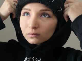 webcam bitch chatroom ArieAravjo