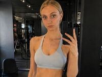 hot camslut BeckieGuerro