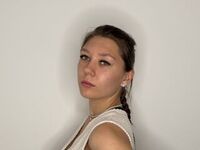 beautiful cam girl BrigetteDifranco