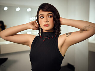 topless webcamgirl CatalinaNous