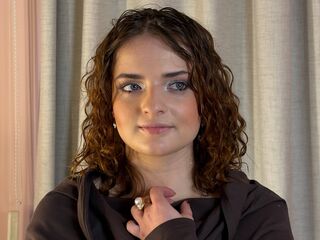 girl showing tits CelindaRushlow