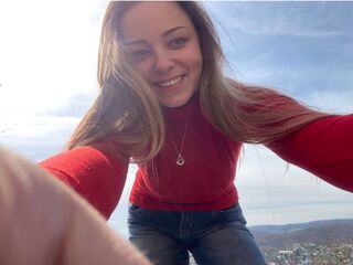 naughty camgirl fingering pussy DeeLorrie