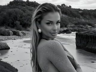 topless camgirl DenisePerry