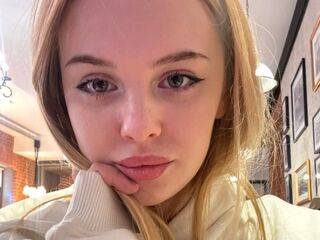 sexcam picture DevonaBradner
