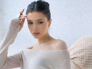 topless cam girl EdytGoreham