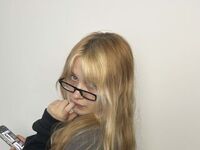 hot webcamslut EloiseGow