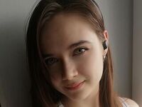 masturbating girl EmilieMollo