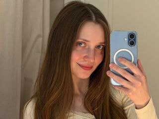 nude gamgirl EmmaSagge