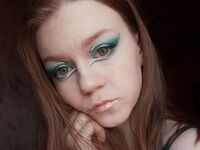 naked camgirl masturbating with vibrator FloreneBouma