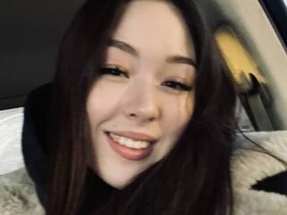 cam girl masturbating with sextoy HaniKoenke