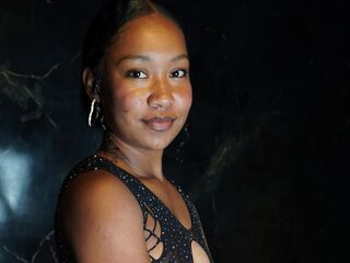 cam girl showing tits HannahLabel