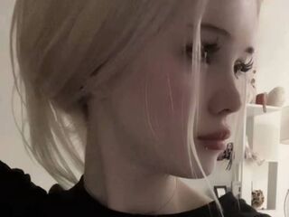 cam show HeatherHeinitz