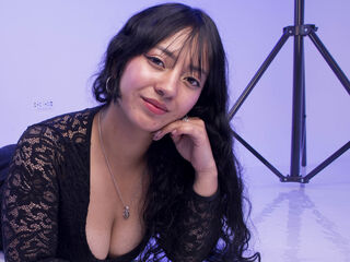 kinky video chat performer IsabellaBot
