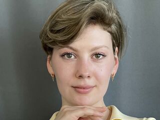 hot strip tease cam JanHilbert