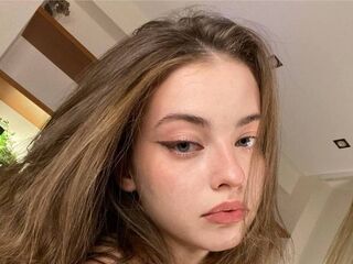 camgirl playing with vibrator JanetFimbrez