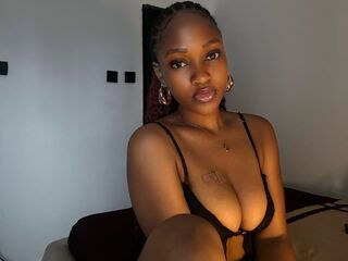 masturbating camgirl JoyceClara