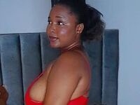 kinky webcam model JulietteMoire