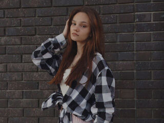 camgirl fingering bald pussy KaiKiening