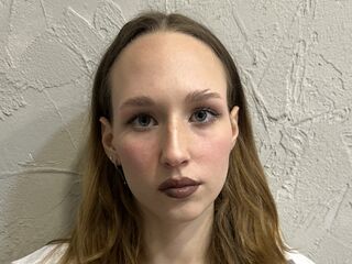 strip show KatrinJons