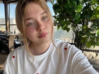 girl webcam show KendallHennig