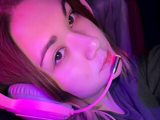 fingering webcam girl KimSoprano