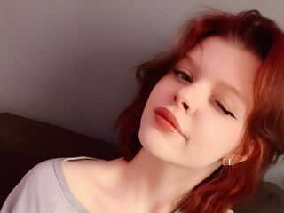porn webcam picture KiraCurt