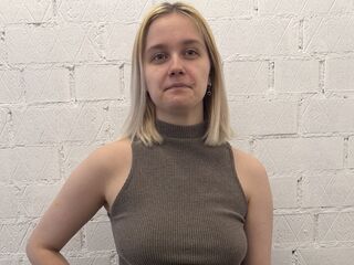 cam girl masturbating with sextoy LatrishaSoprych