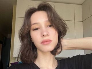 camgirl masturbating with vibrator LavondaAlvizo