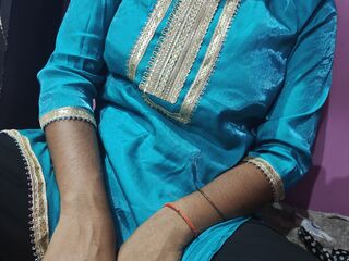 bedroom webcam LishaLiya