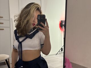 naughty camgirl fingering shaved pussy LupitaHinger