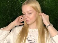 naked camgirl picture MadalineStehlik