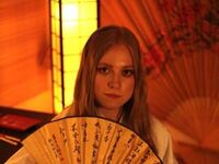 naked cam girl masturbating with vibrator MandiKressierer