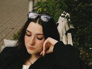cam girl chatroom MargaretAlfaro
