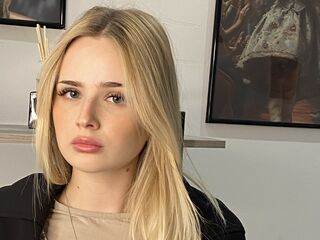 webcam live sex show MarnieRhyner