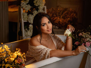 girl webcam naked Melina